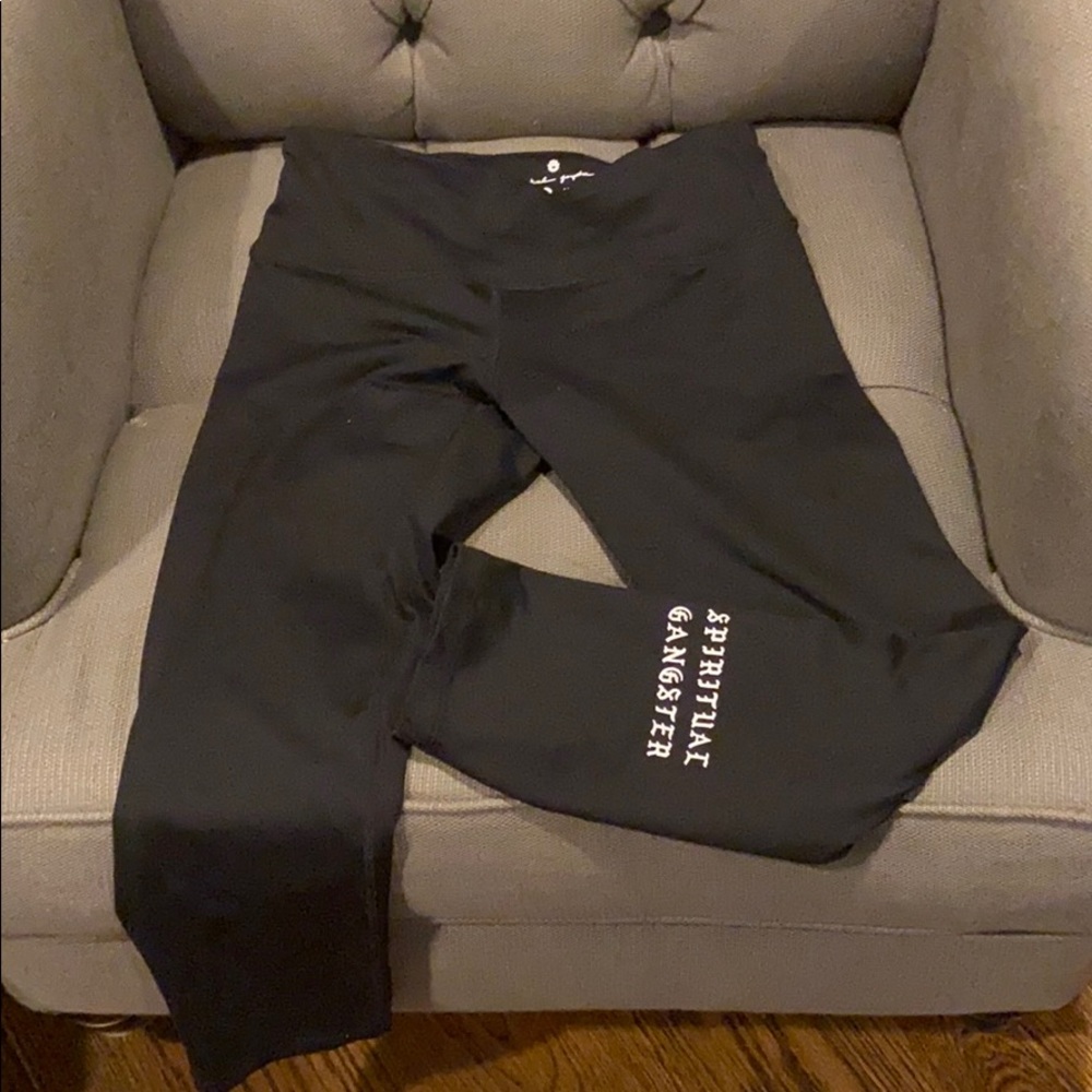 Spiritual gangster leggings size s